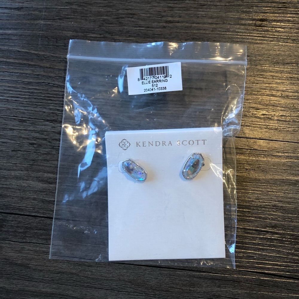 Kendra Scott Ellie Studs NWT